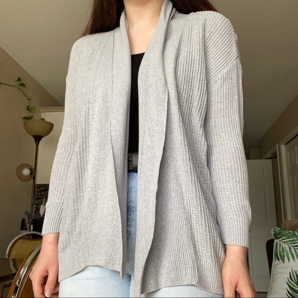 2 for 25 💗 Grey Cardigan - Picture 4 of 4